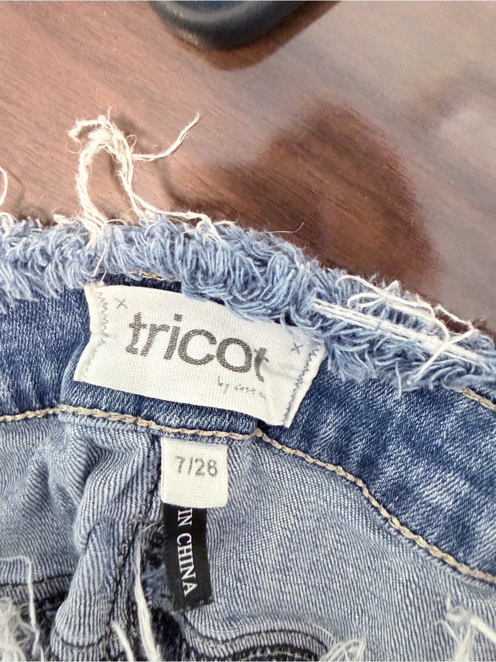 Tricot Light Blue Frayed Waist Ankle Jeans
